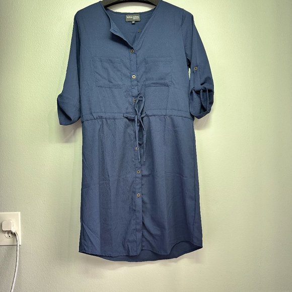 The Royal Standard Women's Dress - Picture 1 of 3